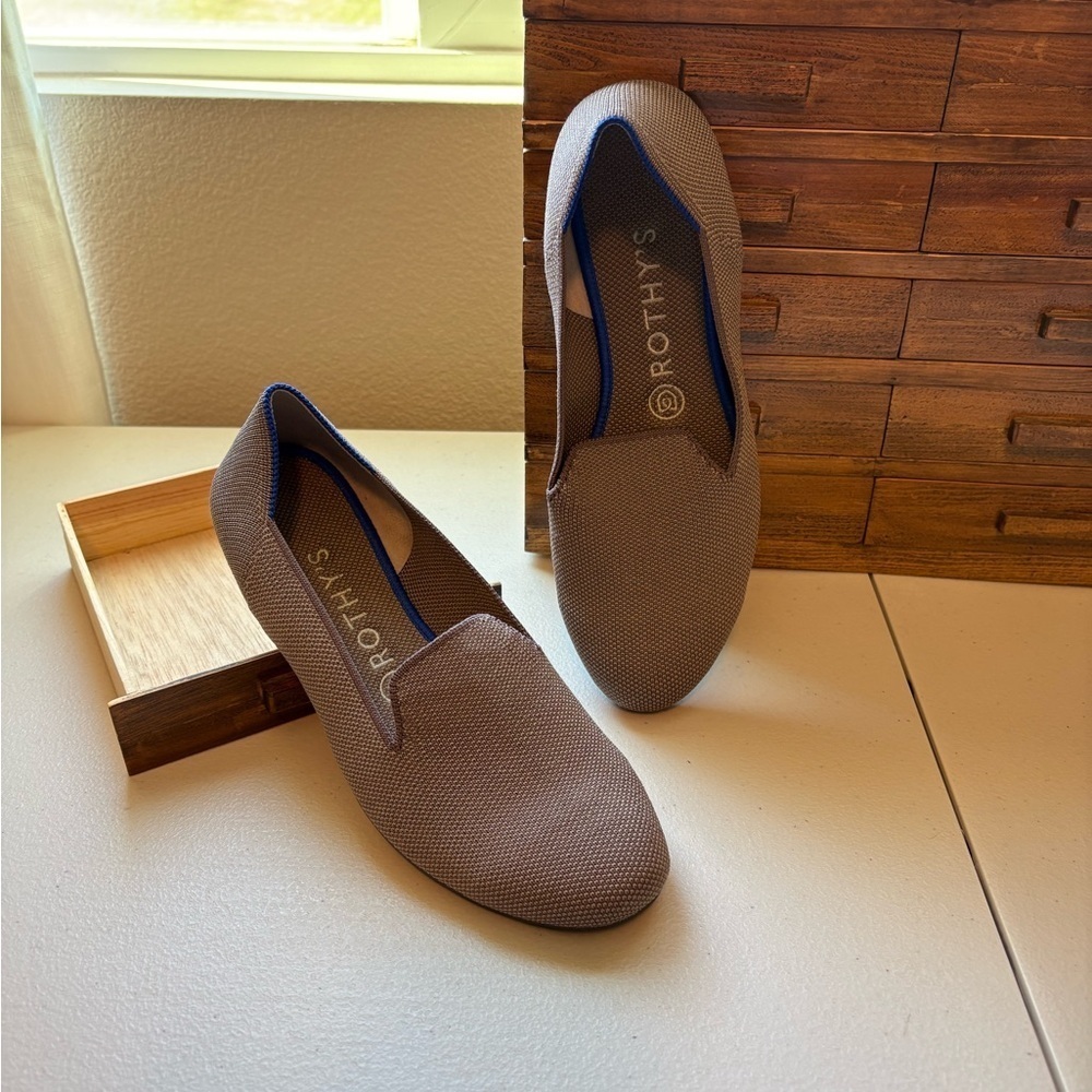 Rothy’s loafer in mocha size 8.5